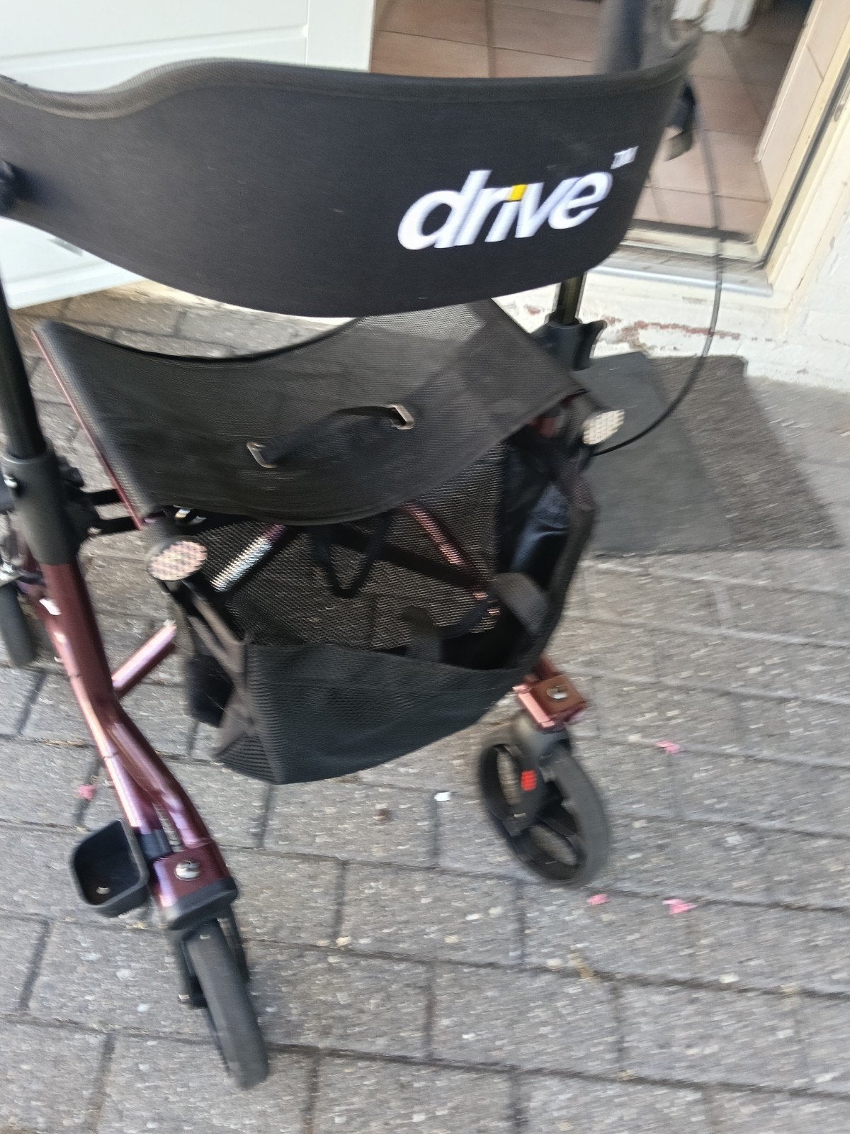 Rollator 2 maanden oud, Ophalen, Zo goed als nieuw