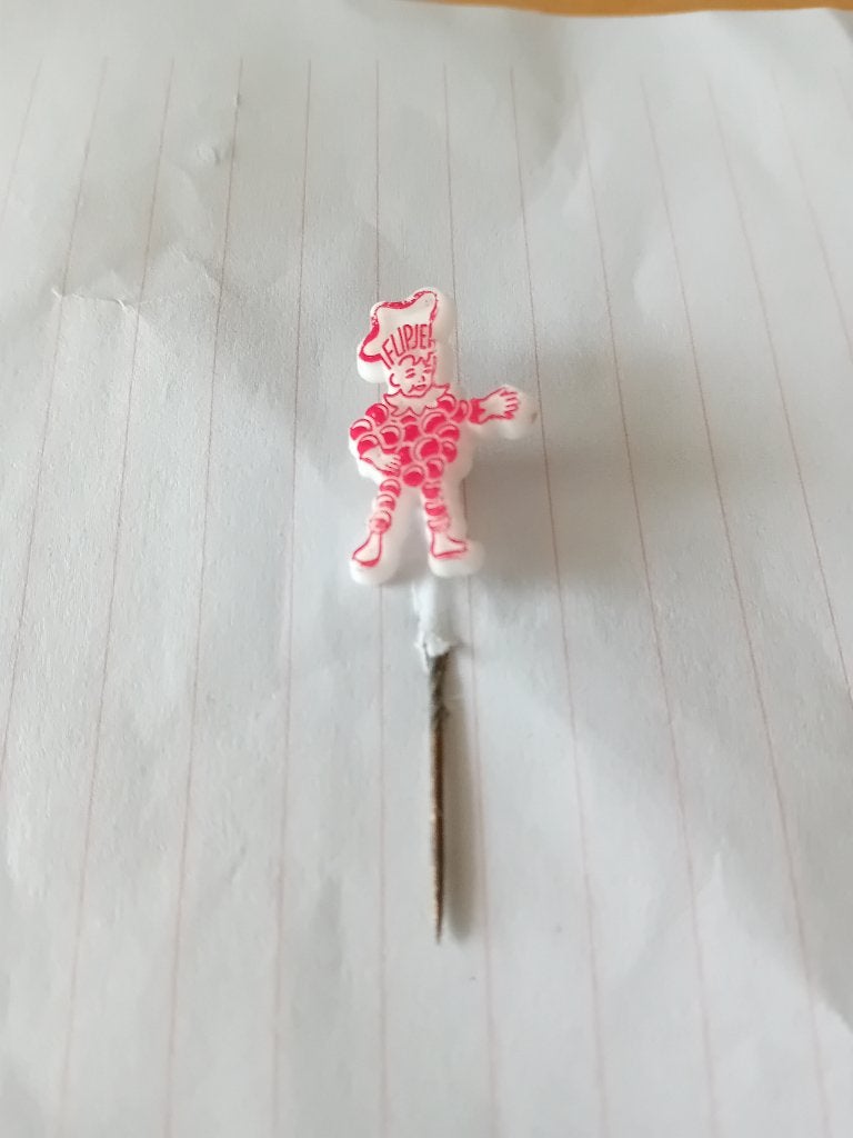 Pin - FLIPJE - Tiel, Verzamelen, Ophalen of Verzenden, Zo goed als nieuw, Figuurtje, Speldje of Pin