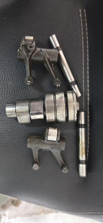 Nokkenas en tuimelaars Piaggio MP3 500