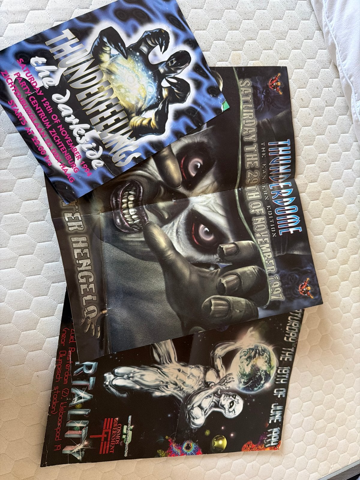 Thunderdome en The Darkside Flyers, A4 of kleiner, Ophalen of Verzenden, Muziek, Rechthoekig Staand