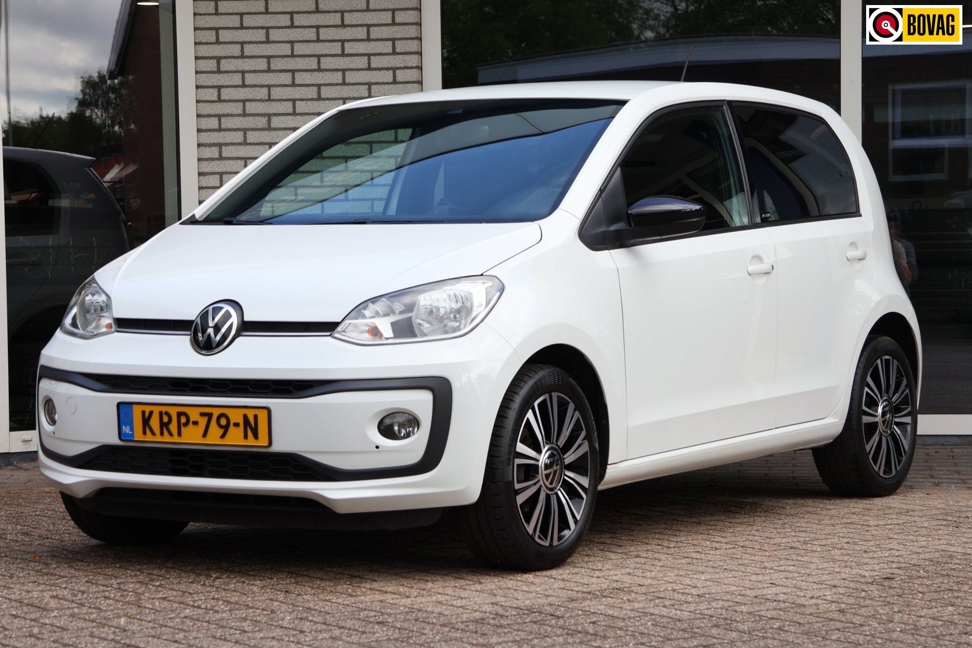 Volkswagen UP! 1.0 Camera Stoelverwarming PDC Cruise-control, Stof, Gebruikt, 4 stoelen, Automatische klimaatregeling
