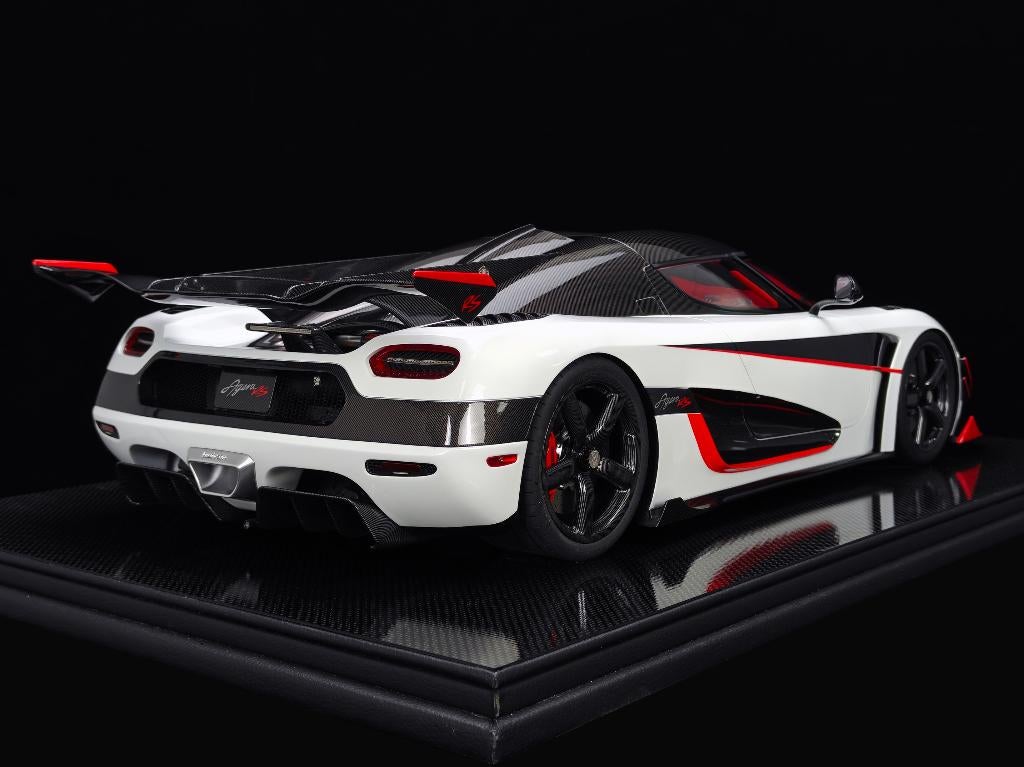 Koenigsegg Agera RS Artic White 1:8 van FrontiArt Pre-Order, Ophalen of Verzenden, Nieuw, 1:5 t/m 1:8, Auto