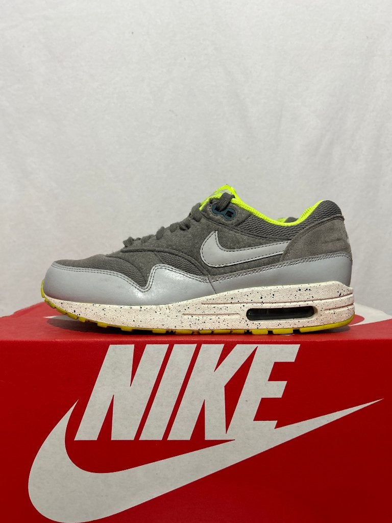 ALS NIEUW! Maat 40 - Nike Air Max 1 Canyon Grey Volt