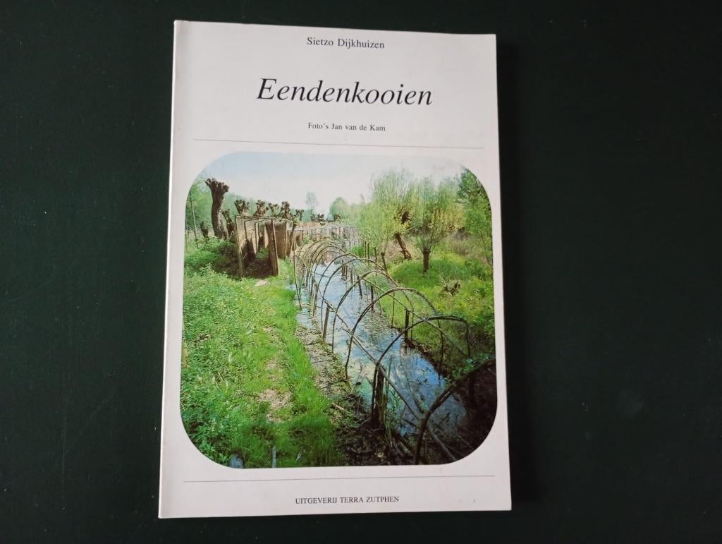 Eendenkooien - Sietzo Dijkhuizen, Boeken, Ophalen of Verzenden, Gelezen