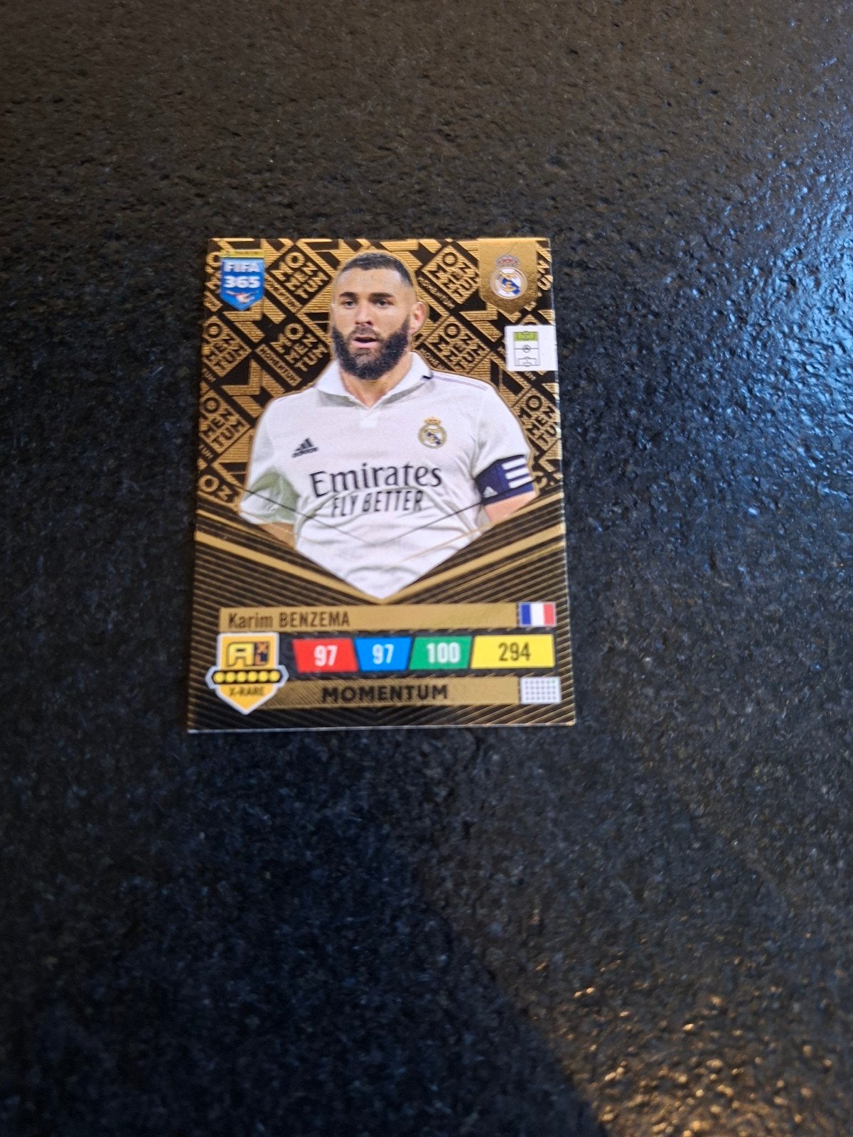 Karim Benzema Momentum Kaart - FIFA 365 Adrenalyn, Ophalen of Verzenden, Zo goed als nieuw, Buitenlandse clubs, Spelerskaart