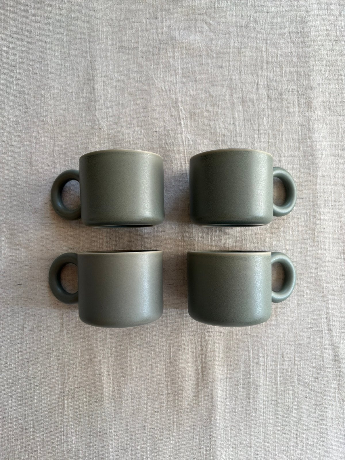 Rivièra Maison Marseille mug - grijsgroen 4x, Ophalen, Keramiek, Nieuw, Mok