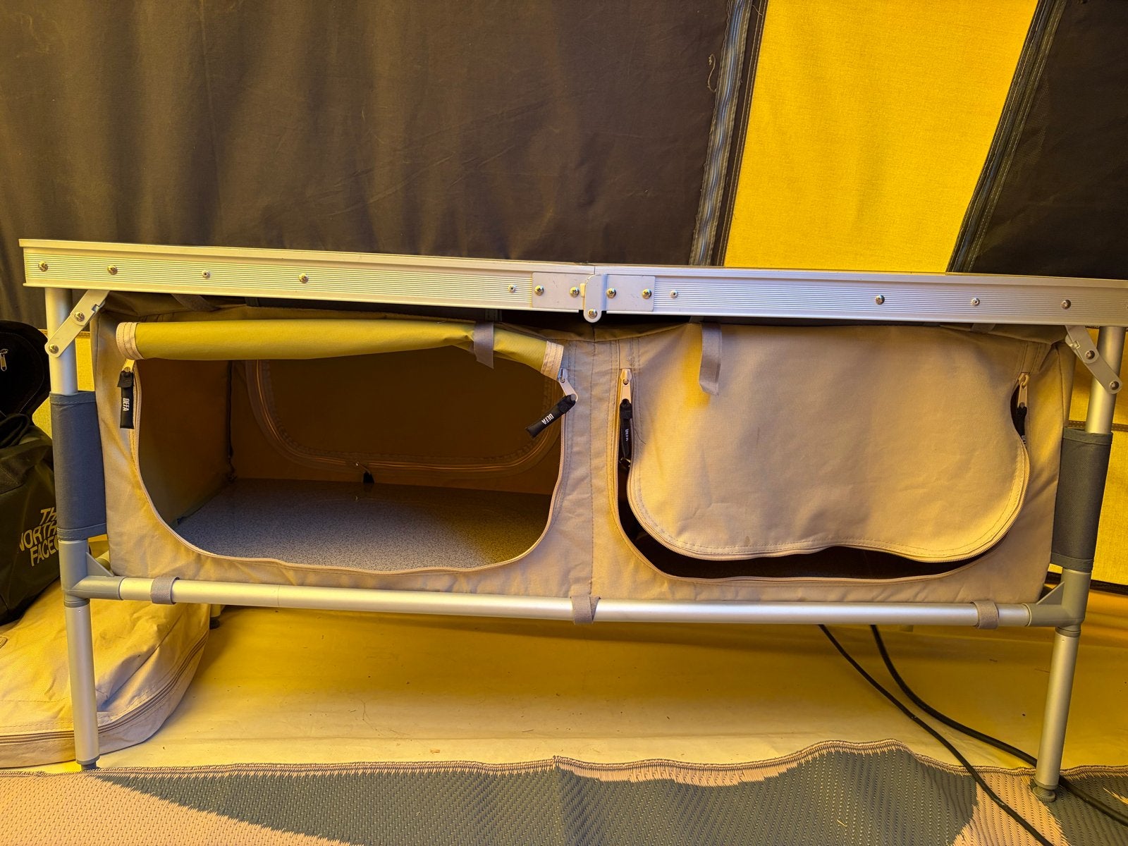 Defa campingkast/salontafel - Laag model, Ophalen, Gebruikt