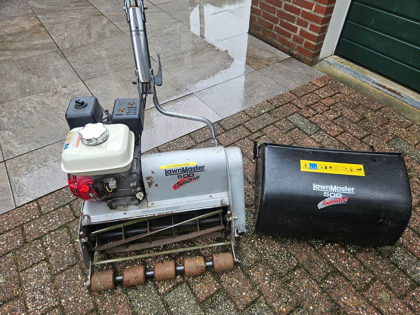 kooimaaier. LawnMaster 500 TwinDrive Grasmaaier - Goed onder, Ophalen