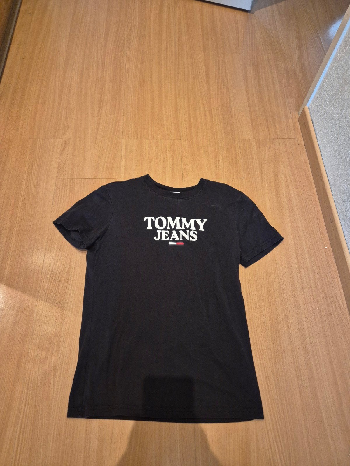 Tommy Jeans T-shirt Maat S - Zwart met logo, Zwart, Ophalen of Verzenden, Zo goed als nieuw, Tommy Jeans