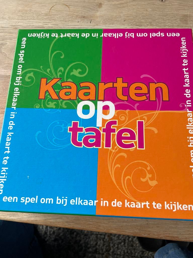Spel kaarten op tafel, Vijf spelers of meer, Ophalen, Zo goed als nieuw