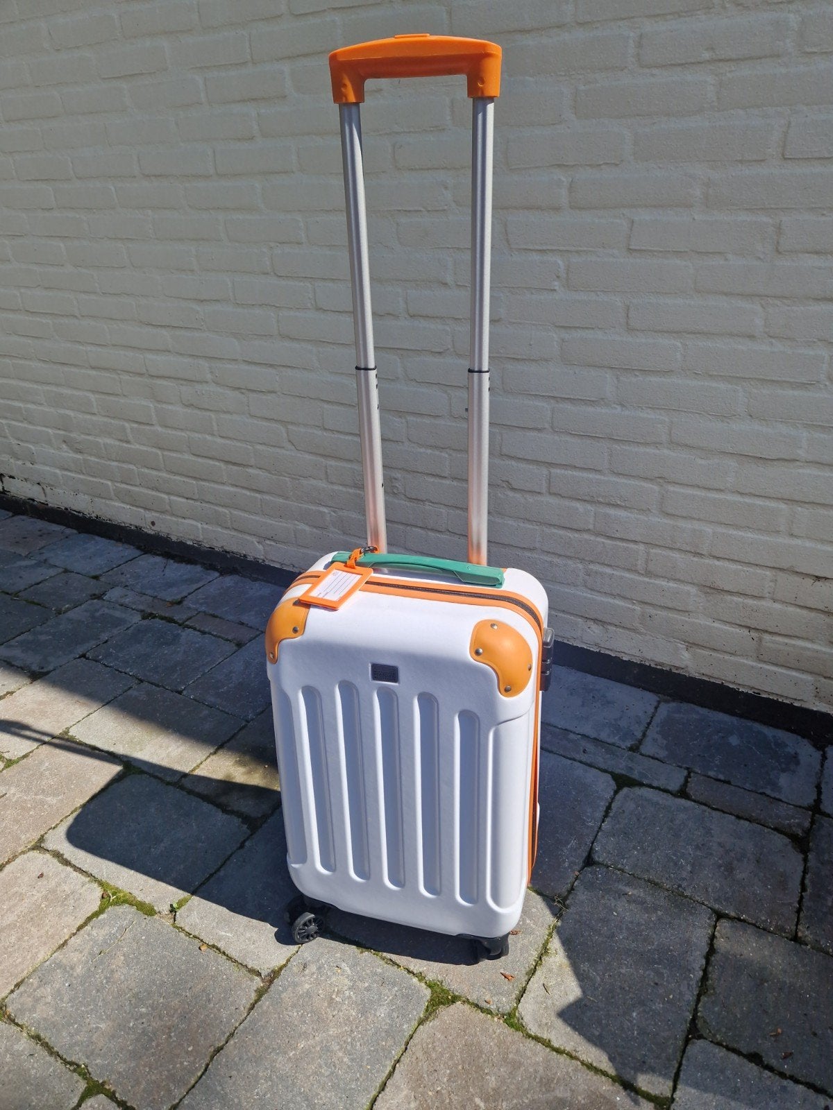 Nieuwe postcode loterij koffer met slot, 50 tot 60 cm, Hard kunststof, Nieuw, 35 tot 45 cm