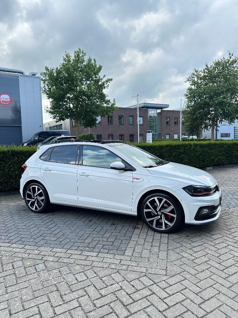 Volkswagen Polo GTI 2.0 TSI 200pk 6-DSG 2019 Wit, 4 cilinders, 1984 cc, Alcantara, Wit