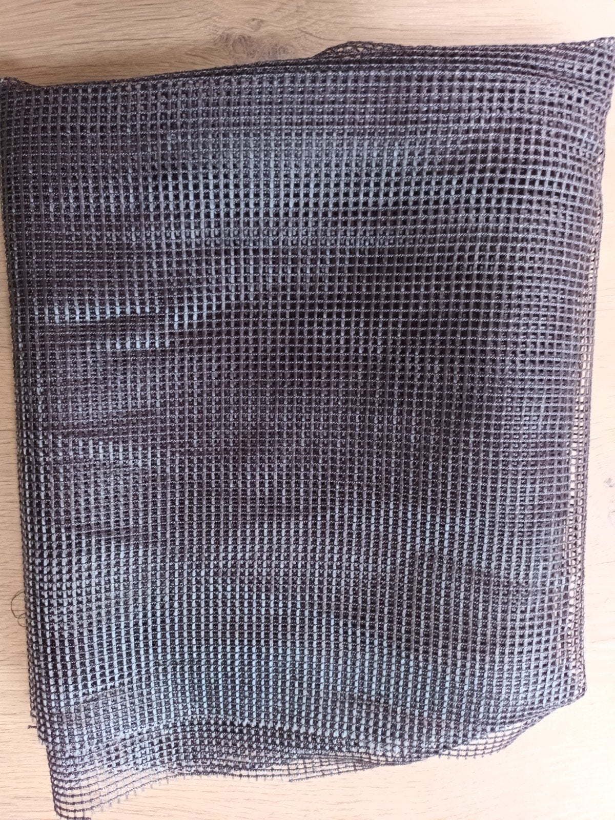 Bruine gordijnstof stof lap ong 48 x 336 cm gaatjesstof mesh, Hobby en Vrije tijd, Stoffen en Lappen, Bruin, 200 cm of meer, Ophalen of Verzenden