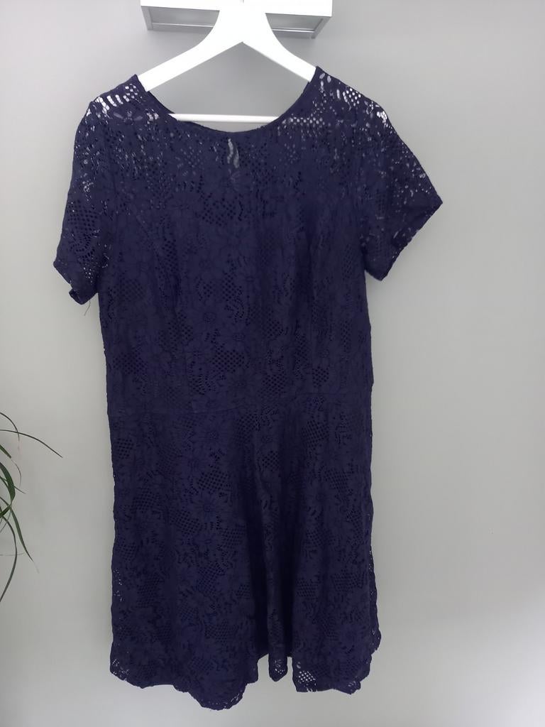Dorothy Perkins kanten jurk maat L donkerblauw, Kleding | Dames, Jurken, Blauw, Maat 42/44 (L), Ophalen of Verzenden, Zo goed als nieuw