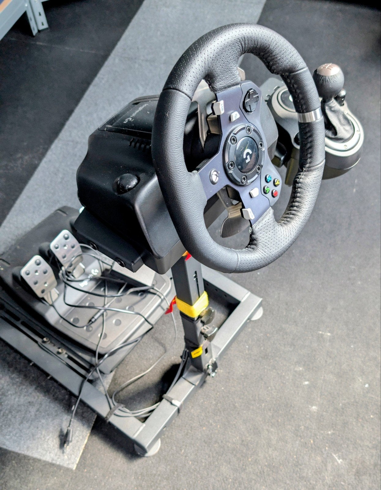 Logitech G920 racestuur met shifter en Racing stand, Ophalen, Racestuur, Zo goed als nieuw, Verstelbaar
