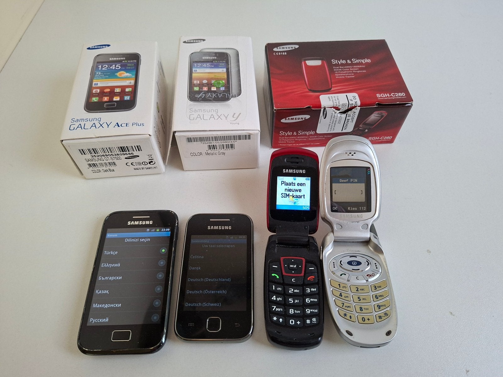 Ik heb hier 4 werkende Samsung telefoons mooie kleine toeste, 64 GB, Ophalen of Verzenden, Zo goed als nieuw, Zwart