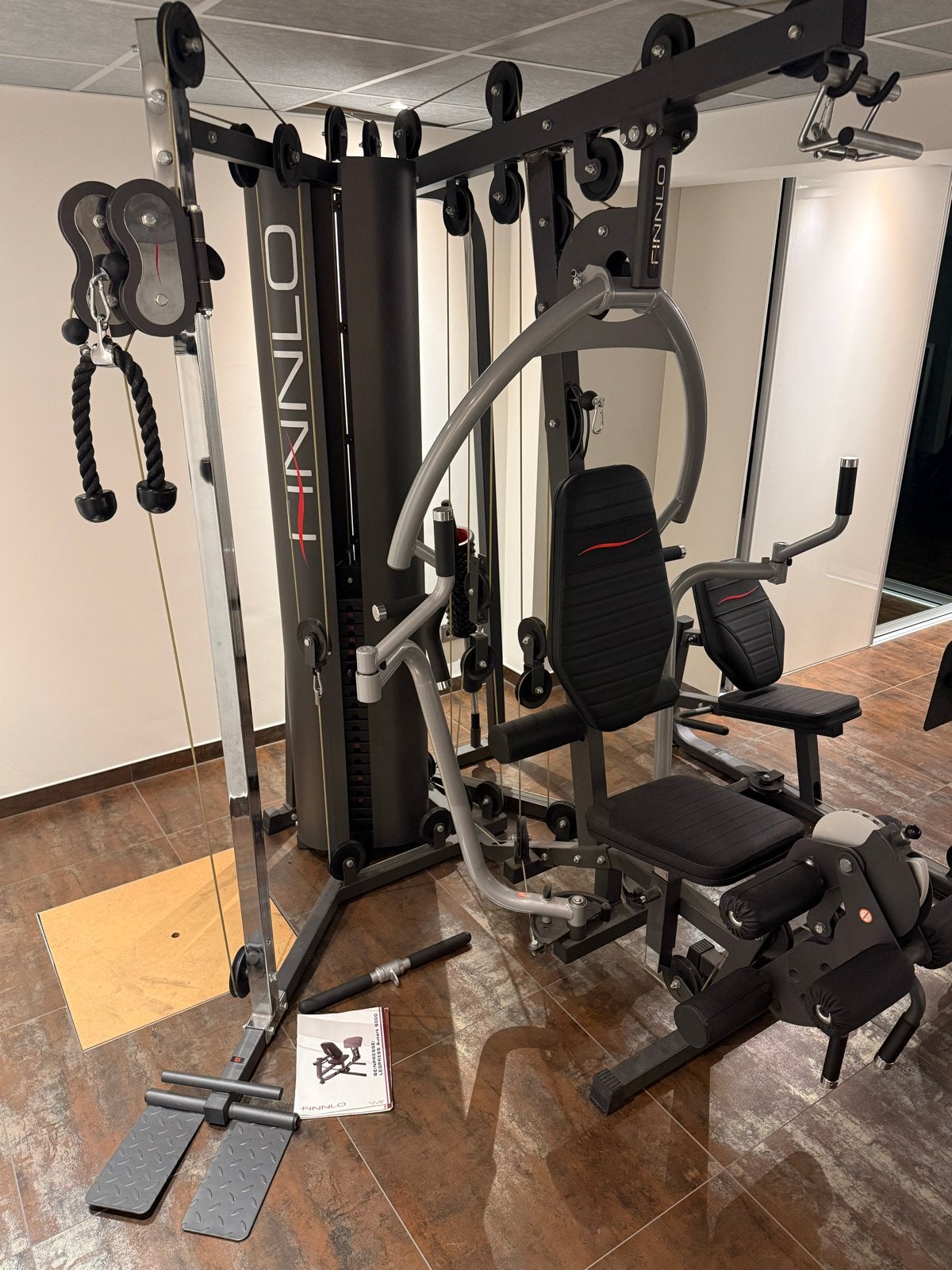 Finnlo Krachtstation - Compleet Fitness Toestel, Ophalen, Krachtstation, Armen, Zo goed als nieuw