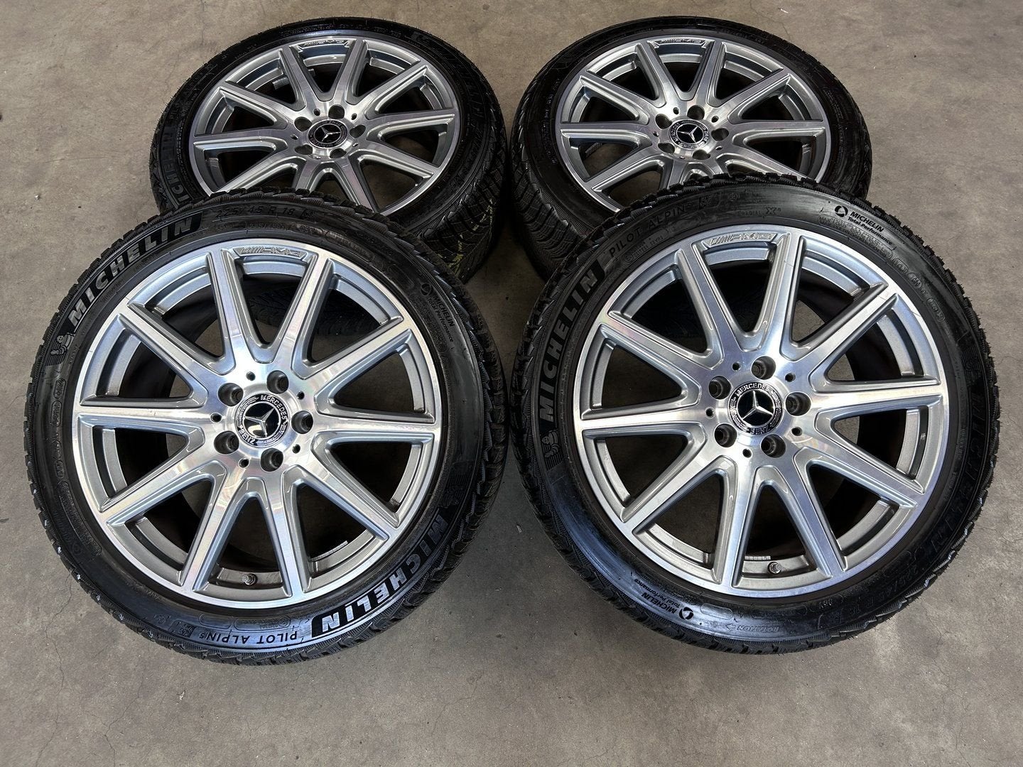 18 inch originele AMG velgen + winterbanden Mercedes A45 AMG, Auto-onderdelen, 18 inch, Gebruikt, -, -