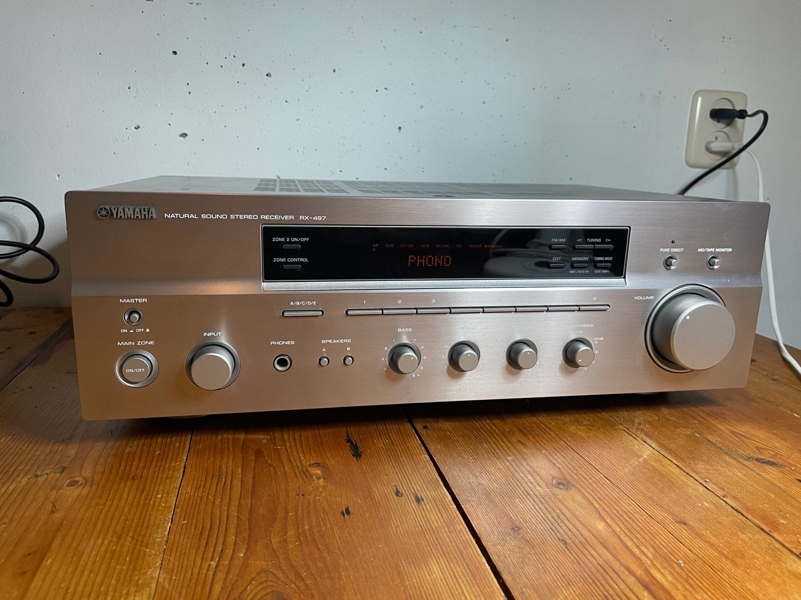 Yamaha RX-497 Stereo Receiver, Ophalen, Yamaha, Zo goed als nieuw, 60 tot 120 watt