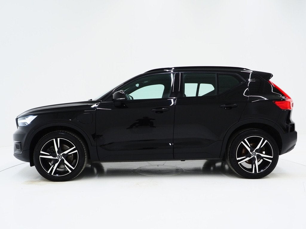 Volvo XC40 1.5 T5 Recharge R-Design Full Black | Camera | Ke, Auto's, Volvo, Zwart, Plug-in hybride, Bedrijf, Hybride Elektrisch/Benzine