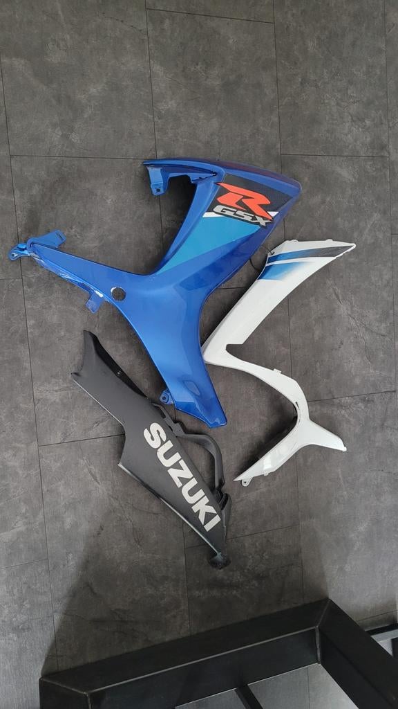 Suzuki GSXR K7 Kuipdelen: Rechter Zijkap & Onderkuip Rechts, Ophalen of Verzenden, Gebruikt