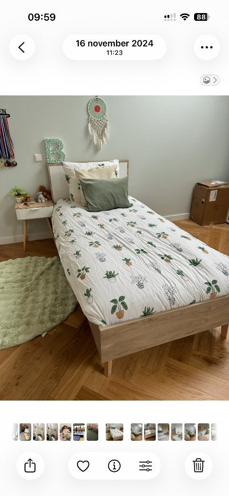 Bed, Ophalen, 85 tot 100 cm, Zo goed als nieuw, Matras