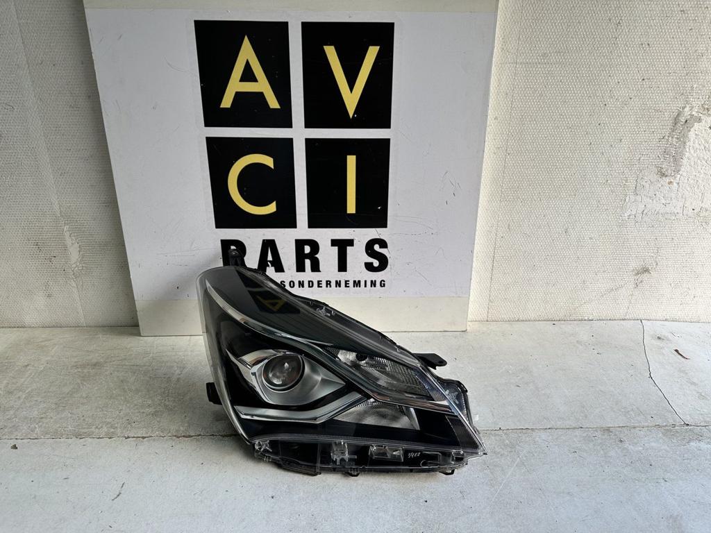 Koplamp Toyota Yaris III 3 Facelift  H7 rechts, Auto-onderdelen, Verlichting, Gebruikt, -, -, Ophalen of Verzenden