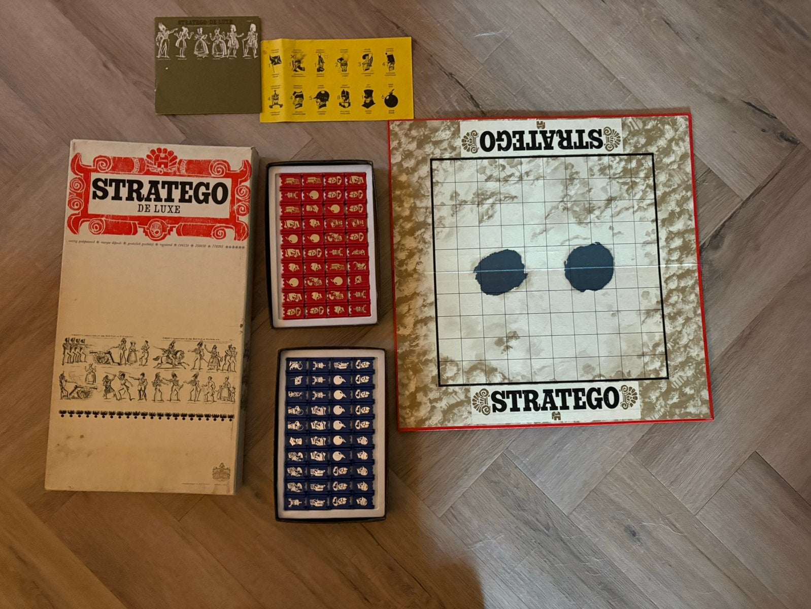 Stratego de Luxe, vintage variant, Hobby en Vrije tijd, Gezelschapsspellen | Bordspellen, Een of twee spelers, Ophalen of Verzenden