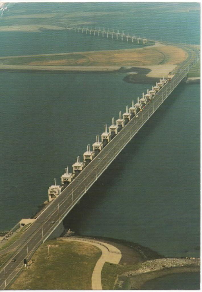 Ansichtkaart Oosterschelde, Stormvloedkering, Ophalen of Verzenden, 1980 tot heden, Ongelopen, Zeeland