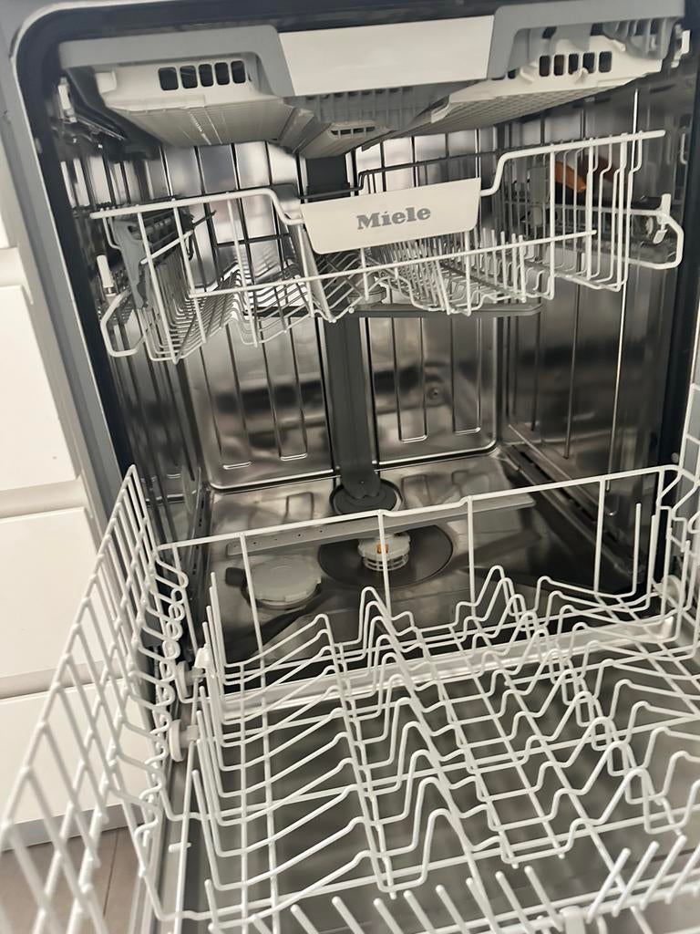 Miele inbouw vaatwasser- volledig werkend, zeer nette staat, Witgoed en Apparatuur, Ophalen, Minder dan 10 liter, Zo goed als nieuw