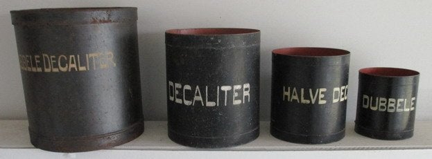 oude inhoudsmaten liters decaliter voor school, Antiek en Kunst, Verzenden, Geschiedenis