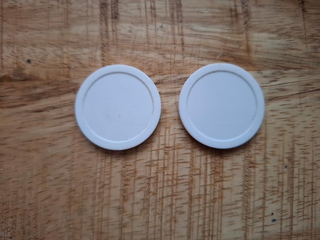 500 blanco witte munten met telbak , consumptiemunten, Ophalen of Verzenden, Gebruikt