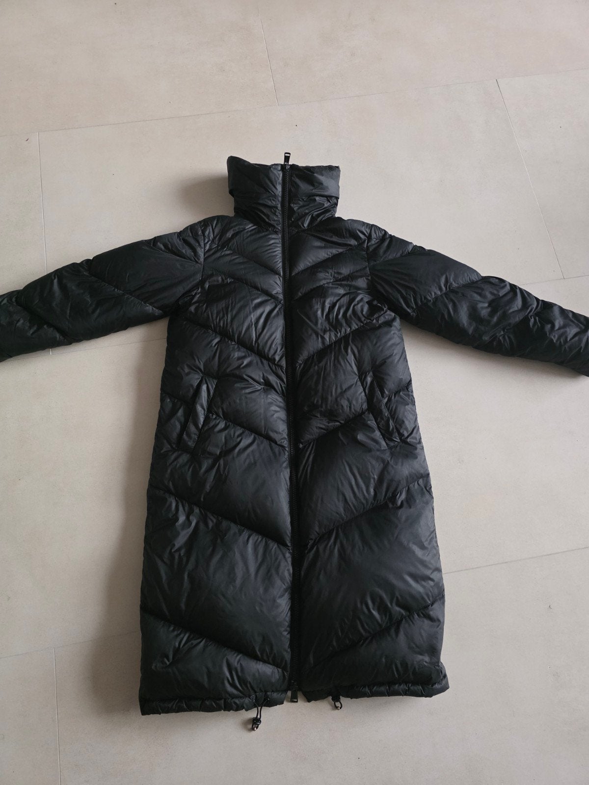 GUESS jas Maat M, Ophalen of Verzenden, Zo goed als nieuw, Maat 38/40 (M), Zwart