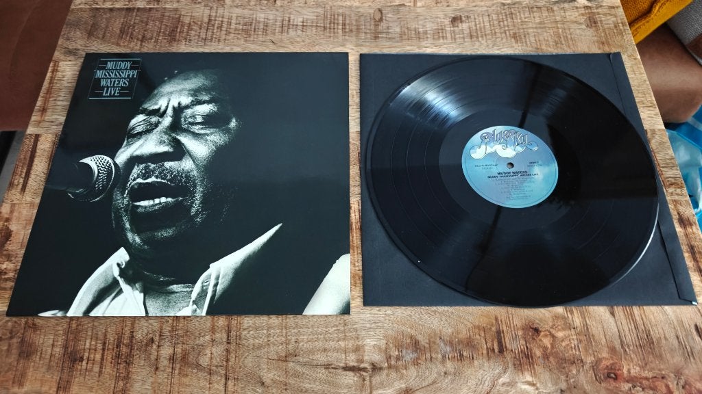 Muddy Waters - Mississippi Live, Cd's en Dvd's, Vinyl | Jazz en Blues, LP, Inclusief binnenhoes, Ophalen of Verzenden, Zo goed als nieuw
