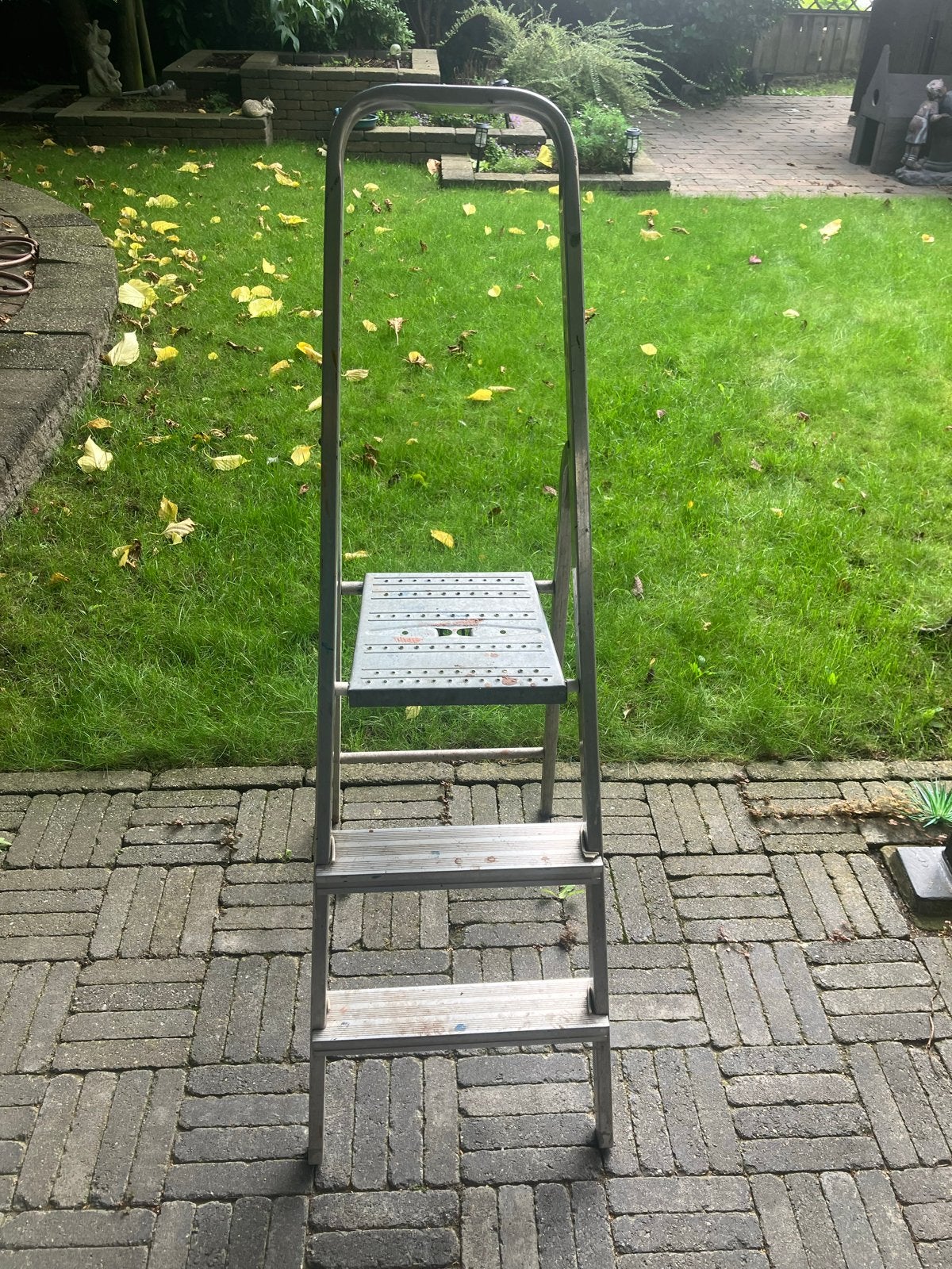 Tomado huishoudtrap met 3 treden en plateau, Ophalen, Gebruikt, Trap, Opvouwbaar of Inschuifbaar