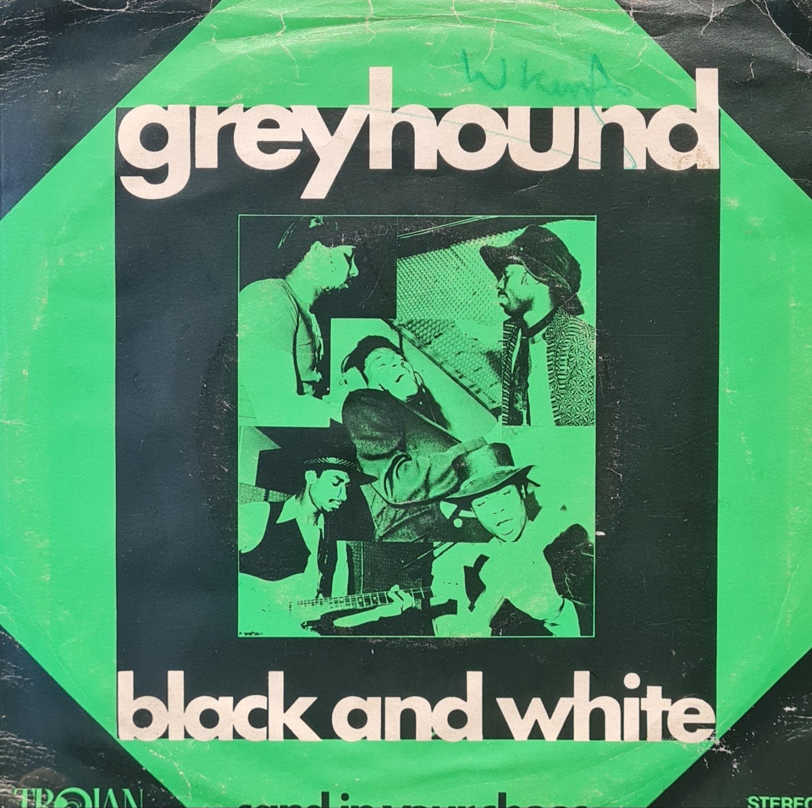 GREYHOUND - BLACK AND WHITE, Ophalen of Verzenden, Gebruikt
