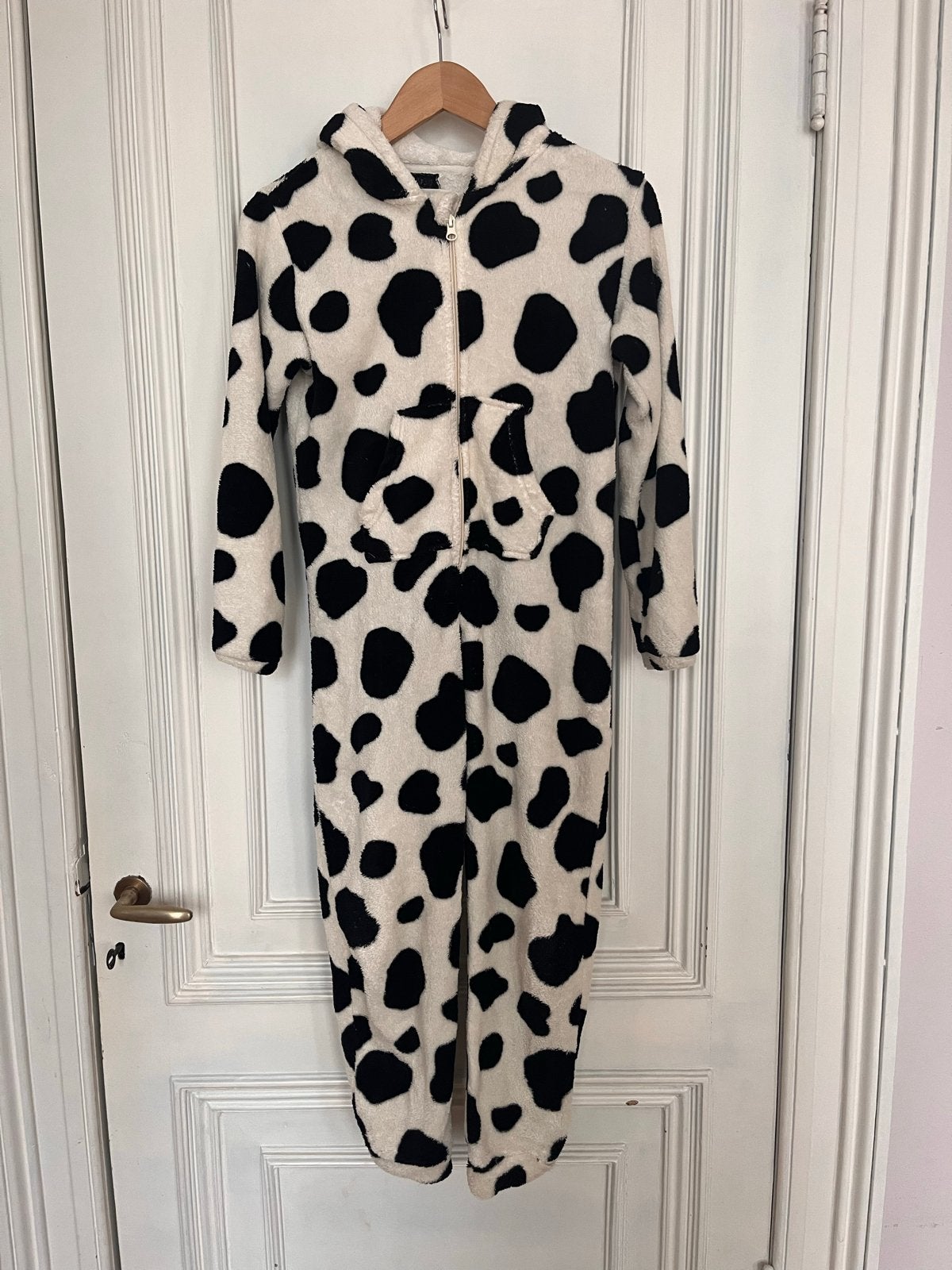 Twee onesies met koe print mt 134/140 en 146/152 gratis, Ophalen, Gebruikt, Jongen of Meisje, Nacht- of Onderkleding