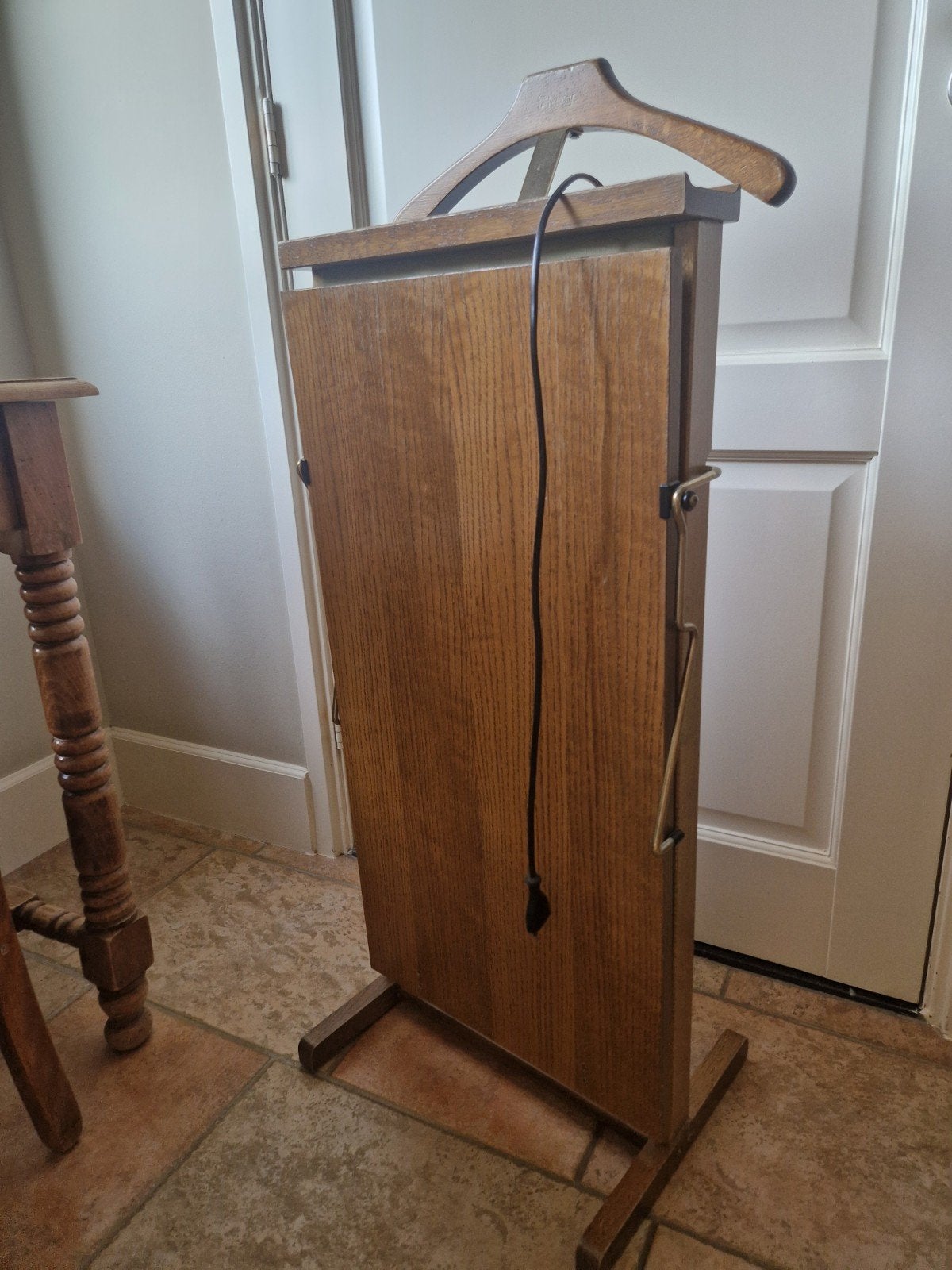 Vintage houten broekenpers met kledinghanger, Ophalen, Gebruikt, Bruin, Vintage
