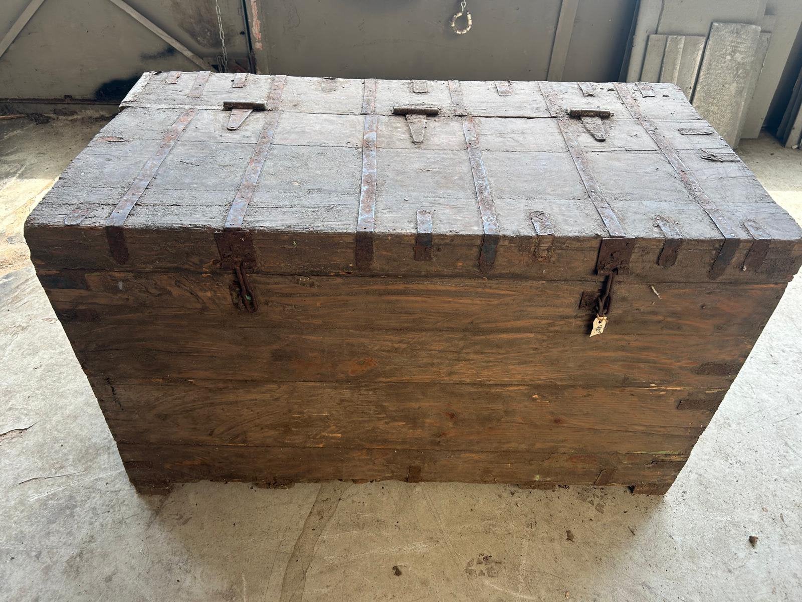Houten kist met houtworm, Ophalen, Zo goed als nieuw, 50 tot 100 cm, Minder dan 50 cm