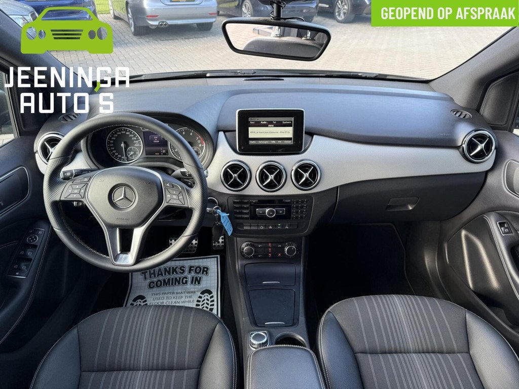 Mercedes B-klasse 180 Ambition|Navi|PDC|NAP, Gebruikt, 4 cilinders, 122 pk, Zilver of Grijs