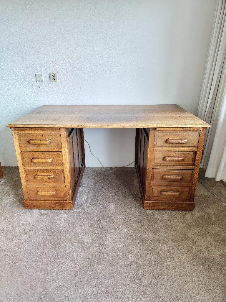 Bureau antiek, Ophalen