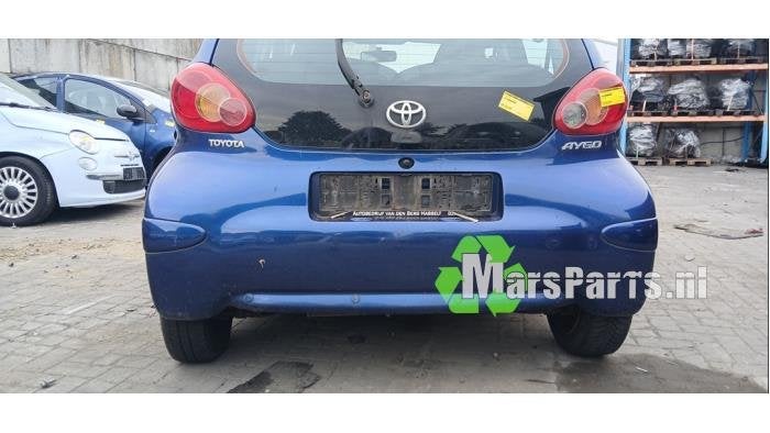 Achterbumper van een Toyota Aygo, Auto-onderdelen, Carrosserie en Plaatwerk, Gebruikt, -, -, Ophalen of Verzenden