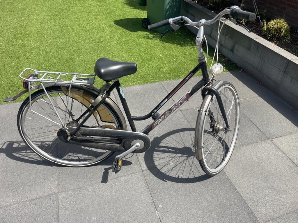 Giant damesfiets, zwart, gebruikt, Ophalen, Terugtraprem, Gebruikt, Versnellingen