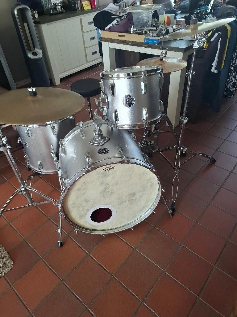 Gretsch silver sparkle compleet drumstel met cymbalen, Muziek en Instrumenten, Instrumenten | Toebehoren, Ophalen, Gebruikt, Drums of Percussie