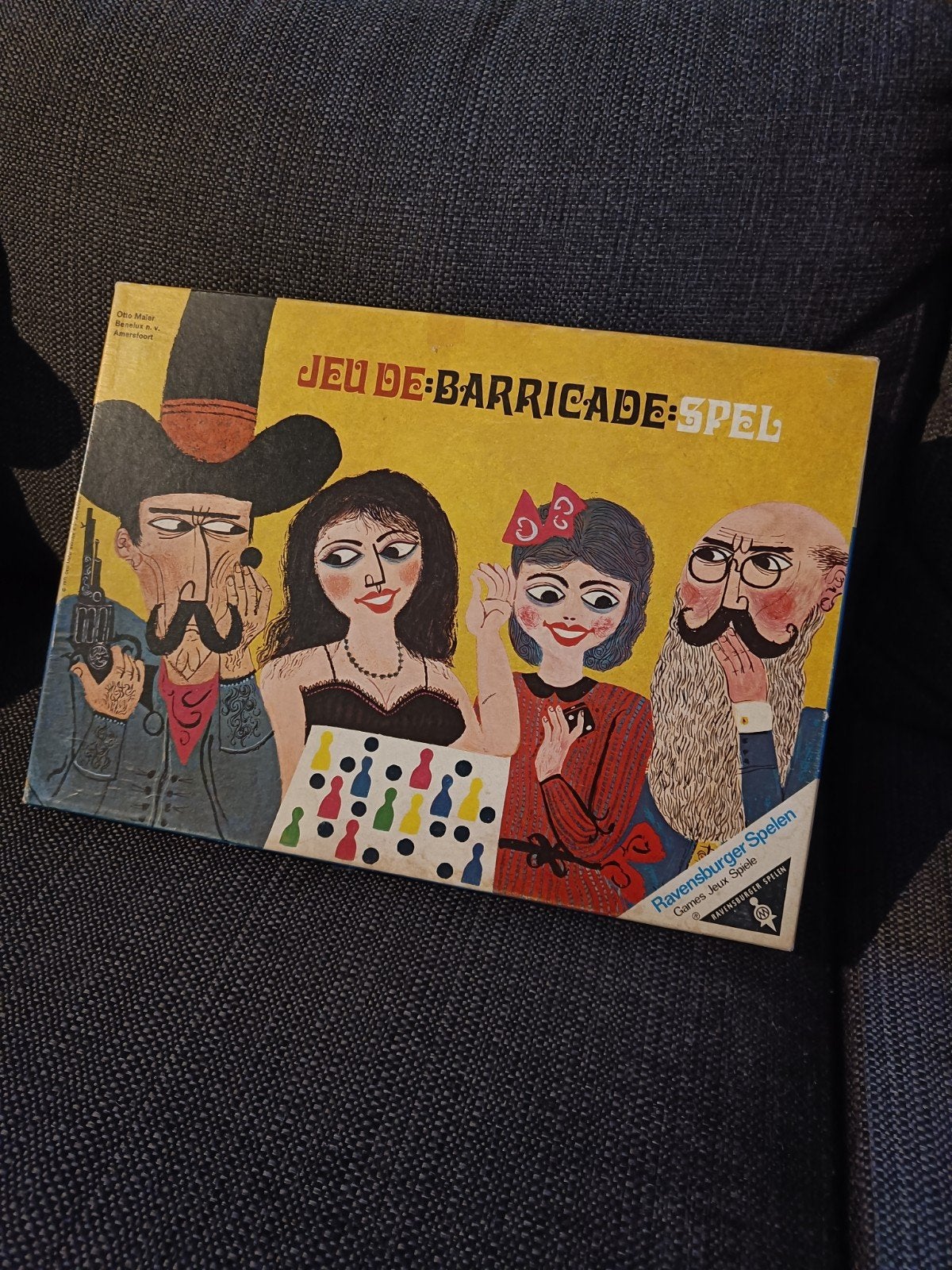 Barricade Spel Ravensburger - Dubbelzijdig Speelbord, Hobby en Vrije tijd, Gezelschapsspellen | Bordspellen, Vijf spelers of meer