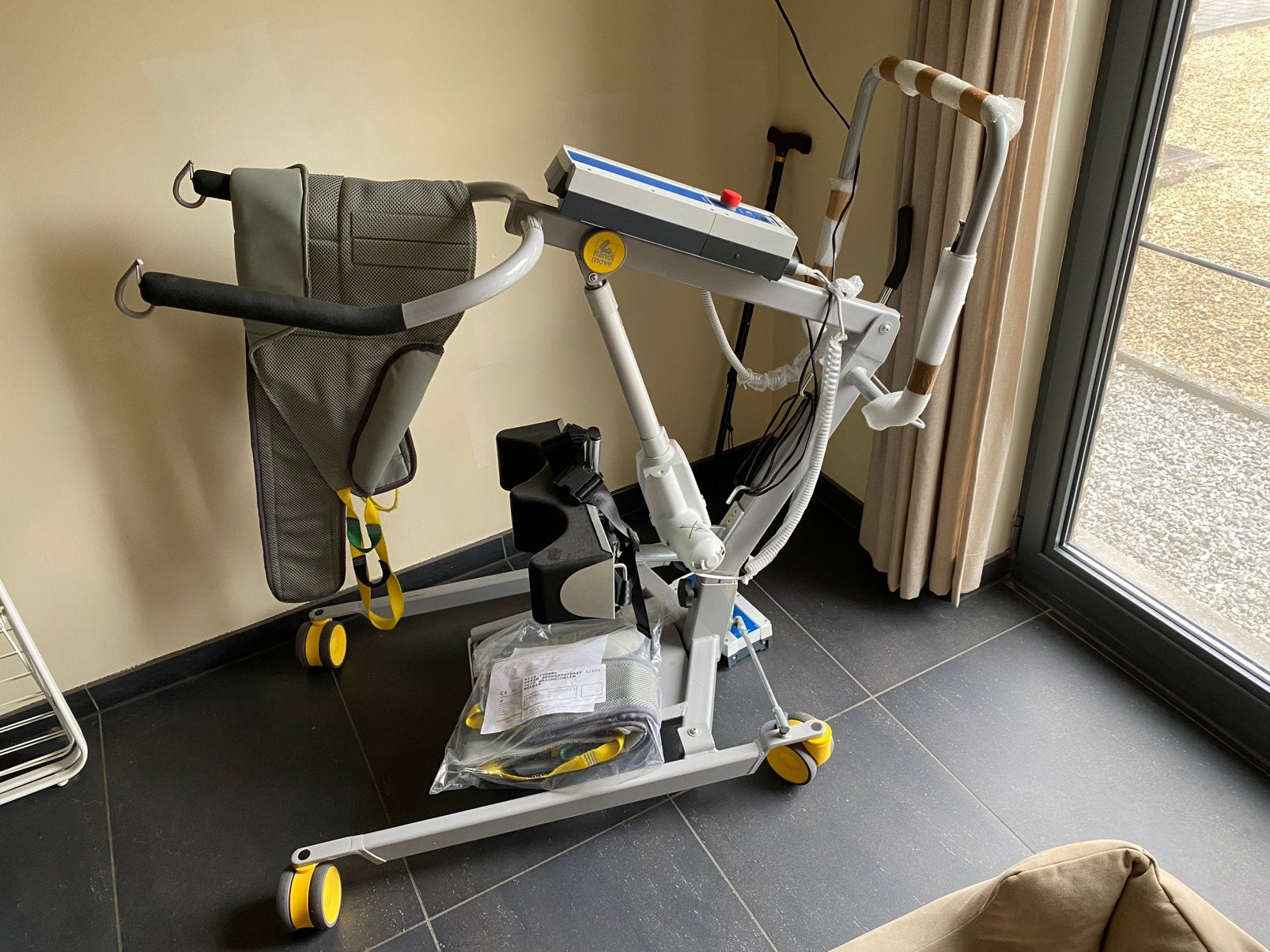 Sta-lift Handi-move incl extra tiltdoek te Stein limburg, Ophalen, Zo goed als nieuw