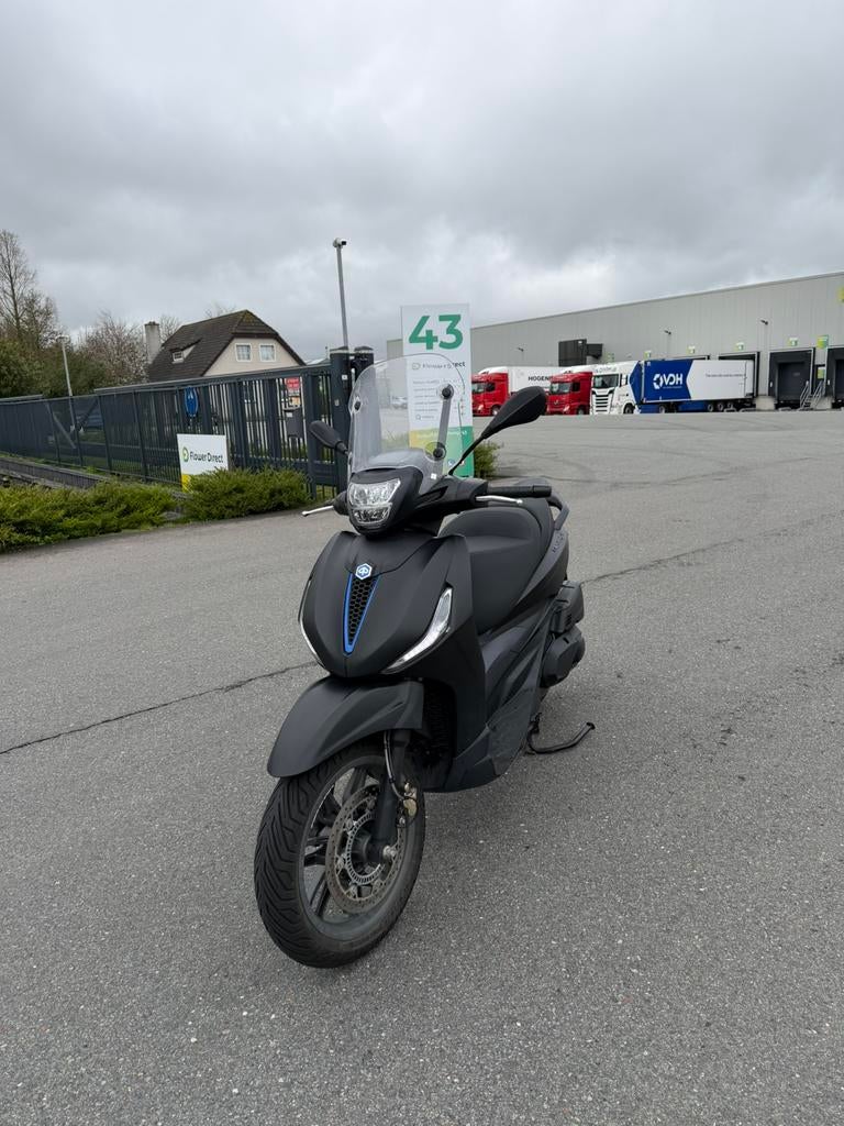Piaggio Beverly 400 HPE 2025 Malossi, Overige modellen, Ophalen of Verzenden, Zo goed als nieuw, Benzine