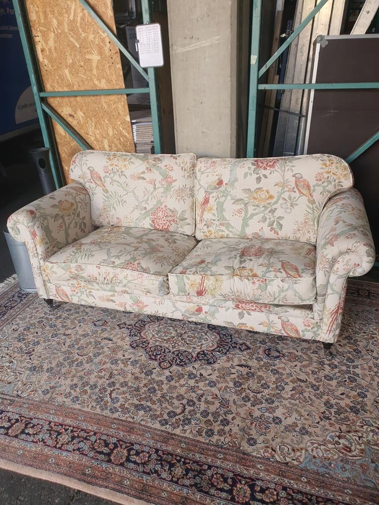 Engelse stijl bank, zo goed als nieuw, made in Holland, Huis en Inrichting, Banken | Sofa's en Chaises Longues, Ophalen, Tweepersoons
