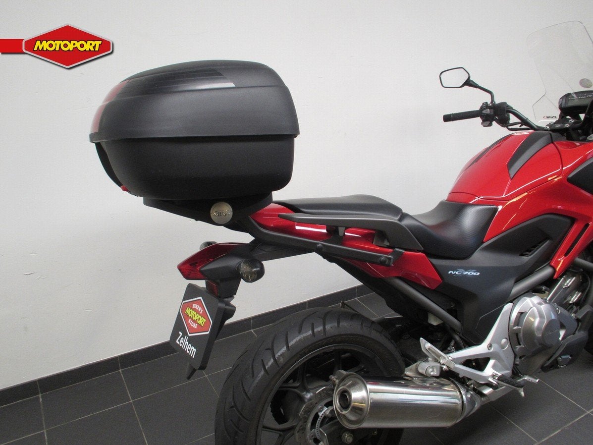Honda NC 700 X DCT (bj 2013), Doornveld 180-184
B-1731  ZELLIK, BE, Honda Motor Europe Ltd, Belgian Branche, Bedrijf, Toermotor
