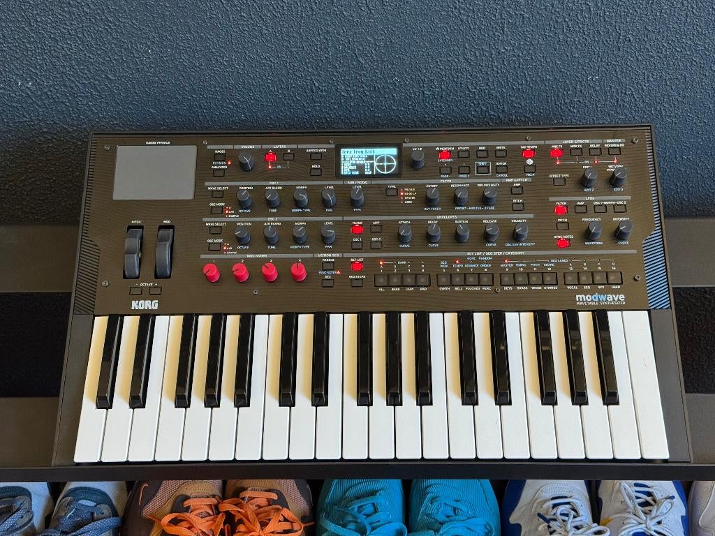 Korg Modwave, Muziek en Instrumenten, Ophalen of Verzenden, Zo goed als nieuw, 61 toetsen, Korg